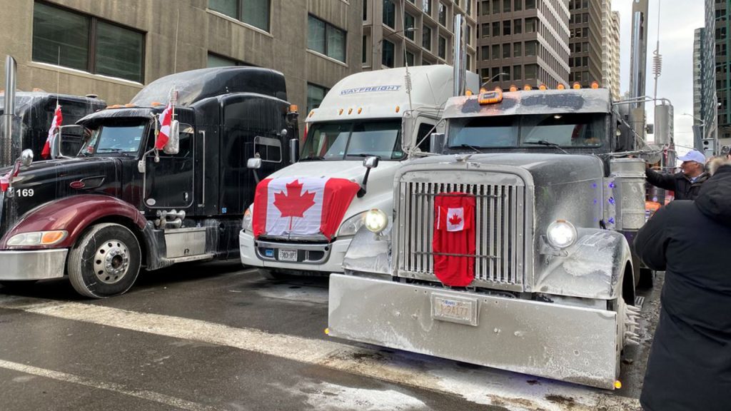 Burmistrz Ottawy i „Karawana Wolności” zgadzają się na przewóz ciężarówek z obszarów mieszkalnych