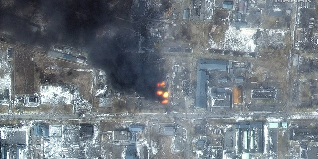 Obrazy wielospektralne pożarów w dzielnicy przemysłowej, rejon Primorski (miejsca: 47.088, 37.494)