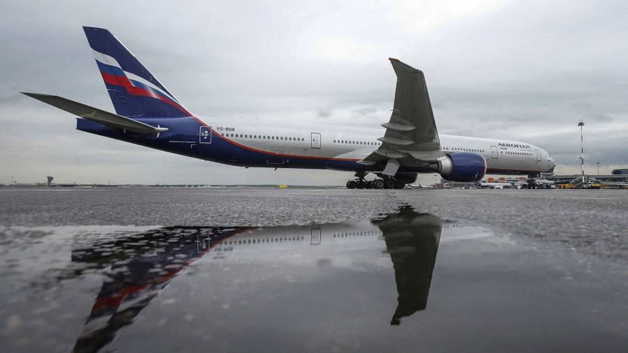 Obligacje zostały zniszczone, ponieważ leasingodawcy samolotów próbują odzyskać samoloty, które utknęły w Rosji