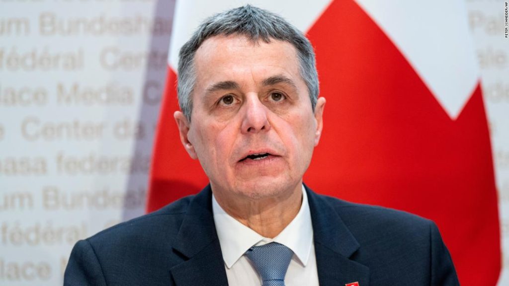 Szwajcaria rezygnuje z neutralności, by nałożyć sankcje na Rosję i Putina