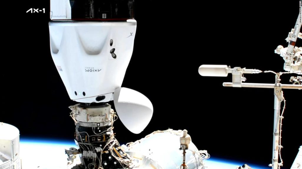 Start SpaceX: misja turystyczna dokuje z Międzynarodową Stacją Kosmiczną.  Oto wszystko, co musisz wiedzieć