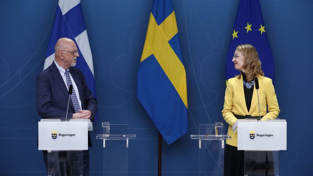 Minister ds. Europy Finlandii powiedział, że „bardzo prawdopodobne” jest wstąpienie do NATO
