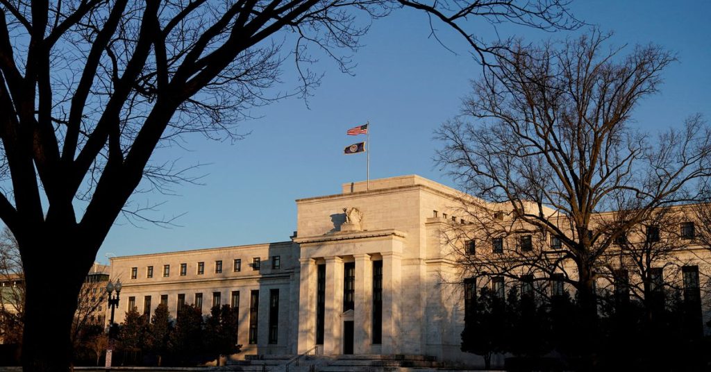 Urzędnicy Rezerwy Federalnej zabierają tasak do bilansu;  „Dużo” wynika z wysokich stóp procentowych