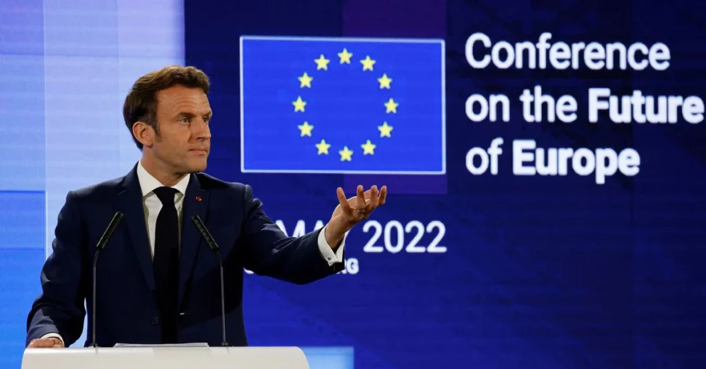 Zerknij na Ukrainę i Wielką Brytanię, Macron proponuje nowy europejski podmiot