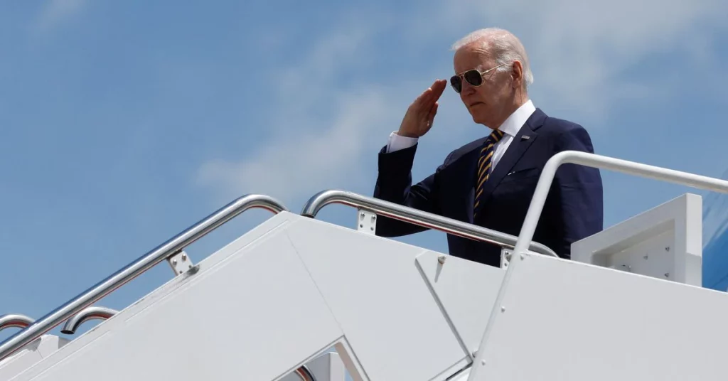 Biden przybywa do Korei Południowej z pierwszym przystankiem w Samsung