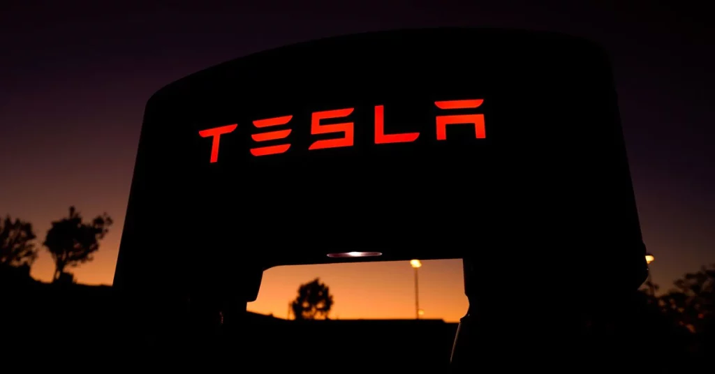 Musk mówi „Tesla jest w moich myślach 24/7” wśród obaw o rozpraszanie się na Twitterze