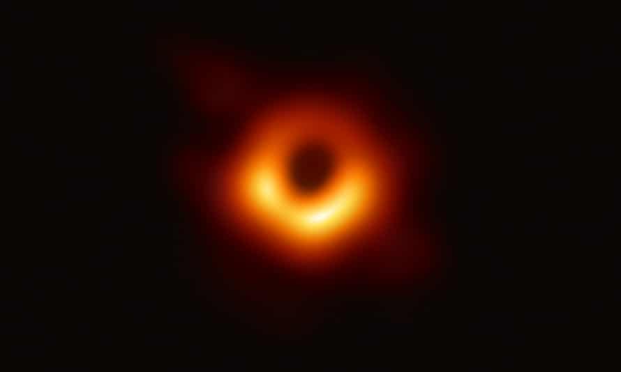 Kolejna czarna dziura, M87*,