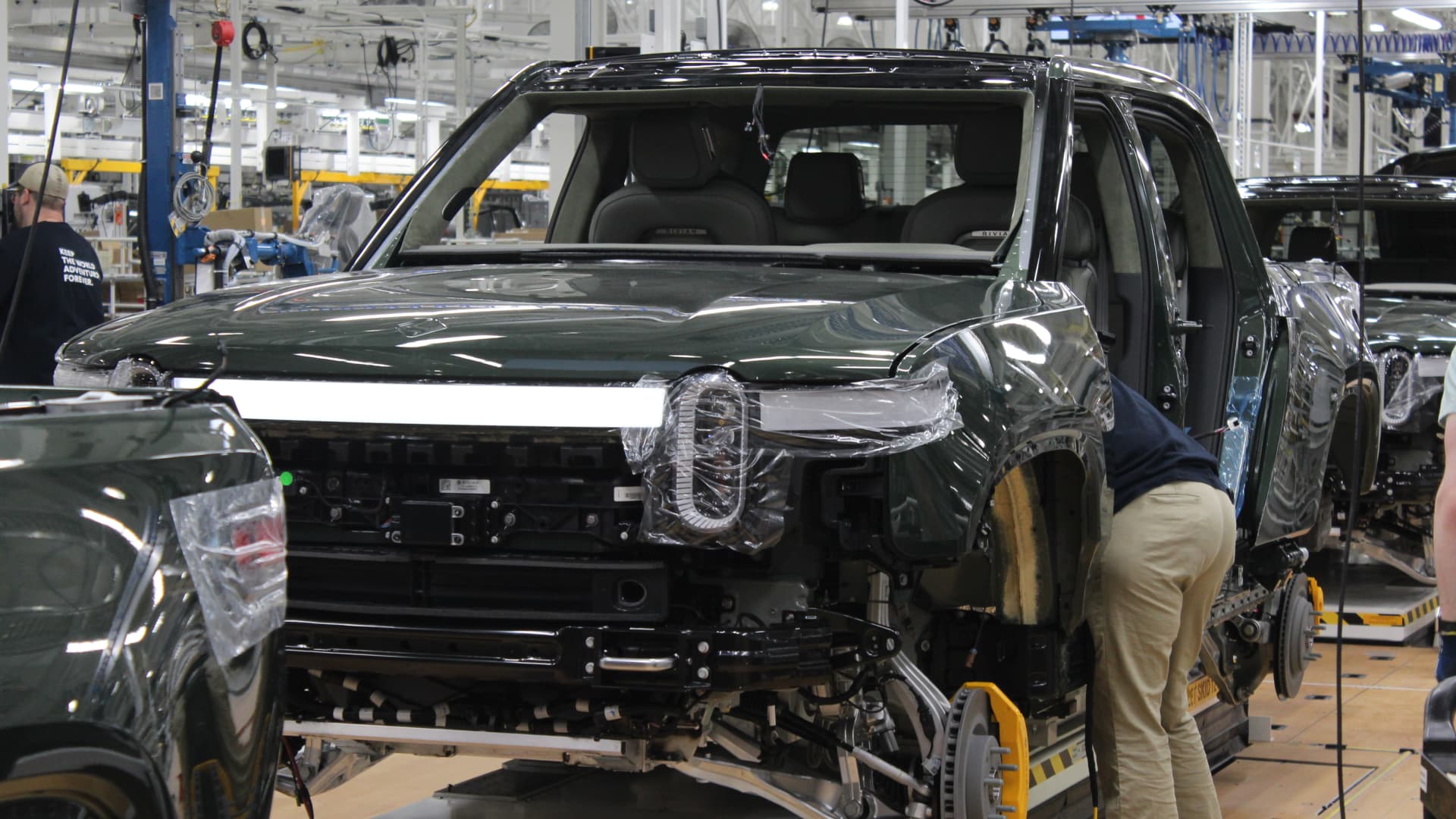 Źródła podały, że Ford sprzedaje osiem milionów akcji Rivian