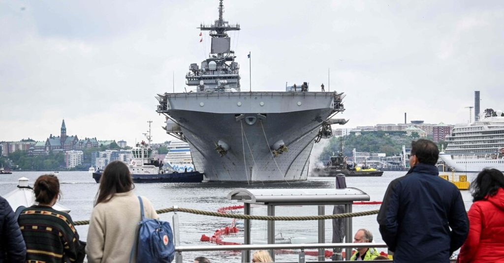 Amerykański okręt wojenny przybywa do Sztokholmu, aby przeprowadzić ćwiczenia wojskowe i ostrzec
