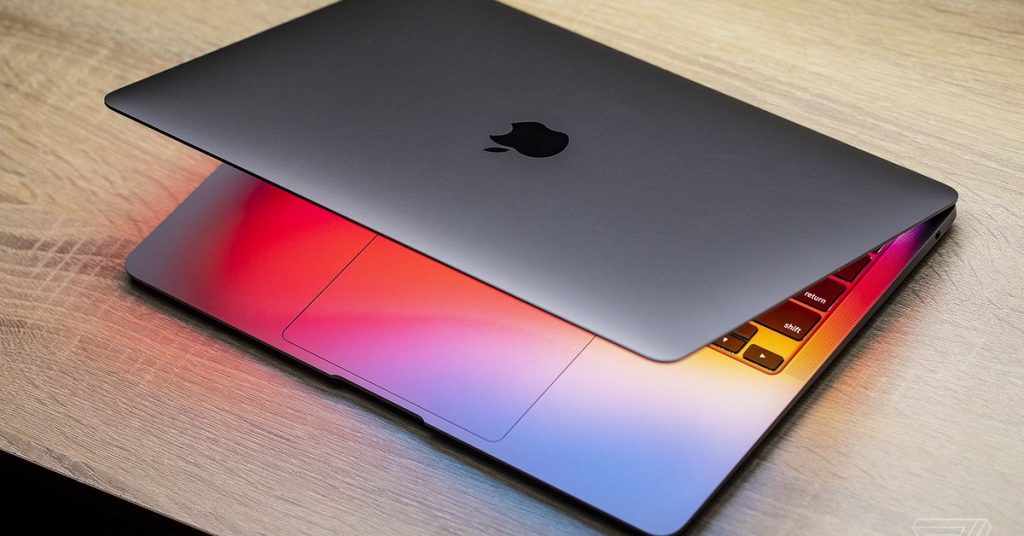 Na nowego MacBooka Air może długo czekać