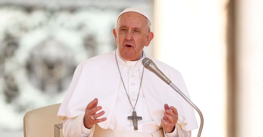 Papież uzurpuje sobie rosyjskie „okrucieństwo” na Ukrainie, mówi, że inwazja narusza prawa narodu”