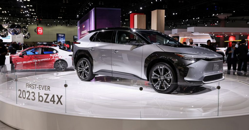 Toyota przypomina o swoich pierwszych masowo produkowanych pojazdach elektrycznych niecałe dwa miesiące po premierze