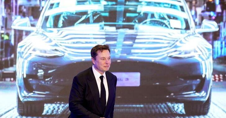 Wyłącznie: Elon Musk chce zredukować 10% miejsc pracy dla Tesli