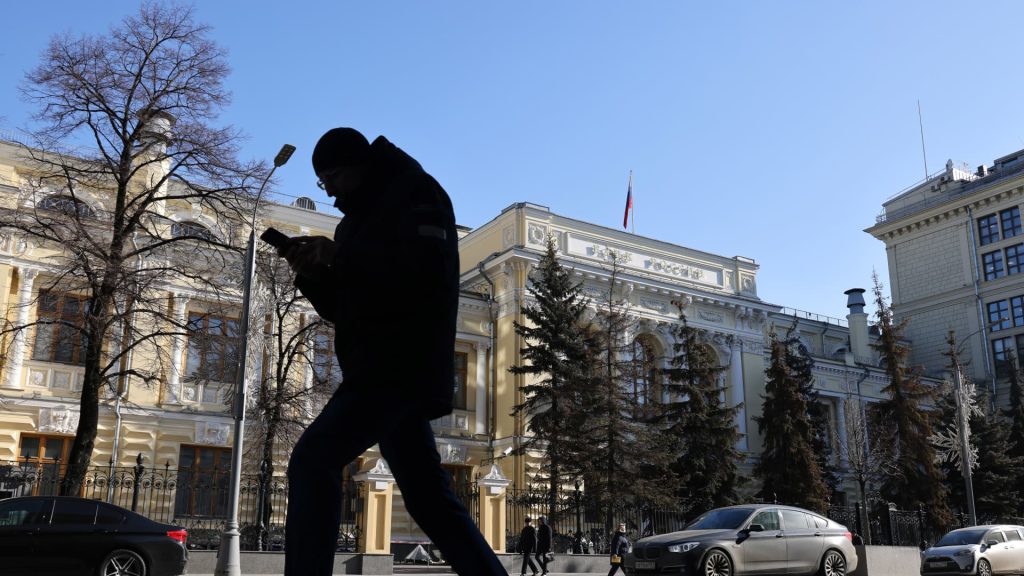 Rosja obniżyła swoją główną stopę procentową o 150 punktów bazowych w szokującym ruchu