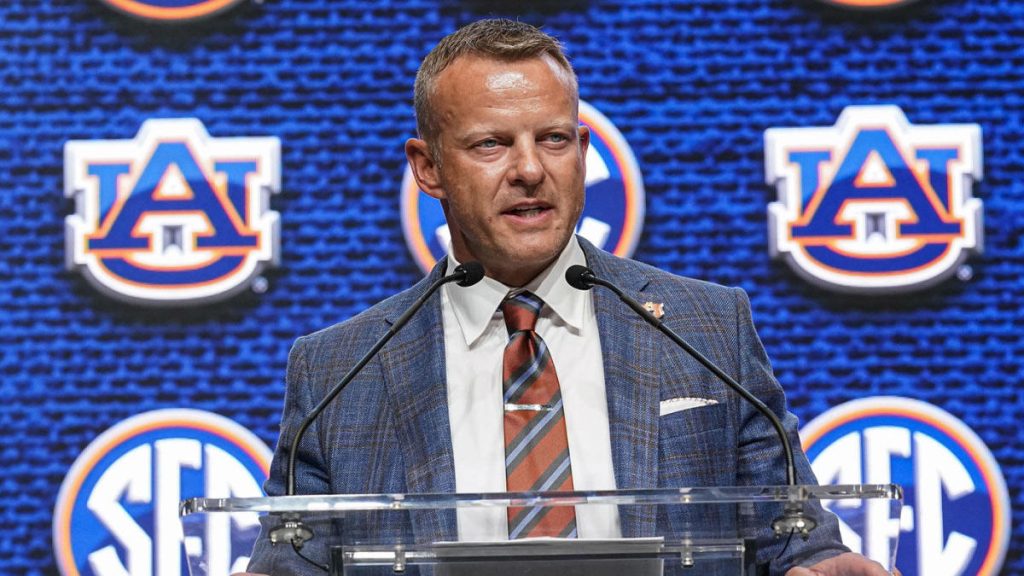 SEC Media Days 2022: Brian Harsin z Auburn odporny po próbie zamachu stanu, skupia się na pozytywach przed drugim rokiem