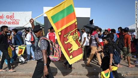 Aktualizacje na żywo: Sri Lanka w kryzysie