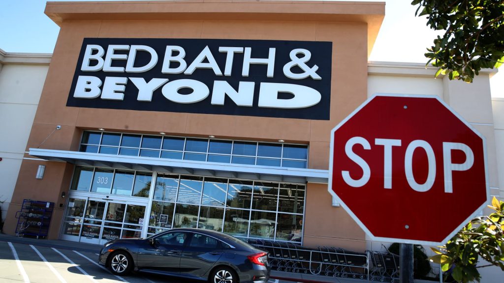 Akcje Bed Bath & Beyond wzrosły o ponad 50% dzięki skokowi na forum