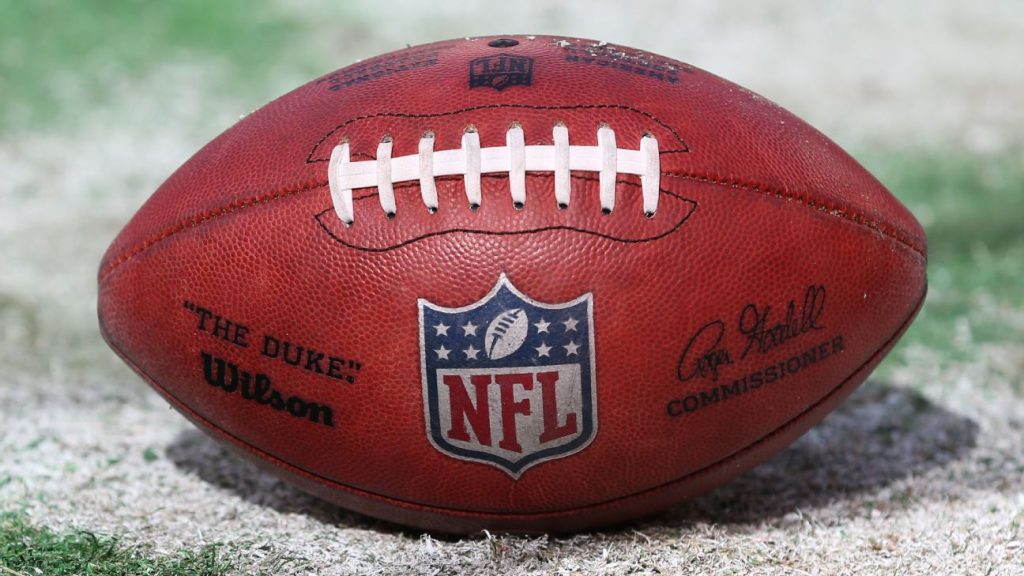 NFL prosi urzędników terenowych o skupienie się na nielegalnych błędach w kontaktach w sezonie 2022