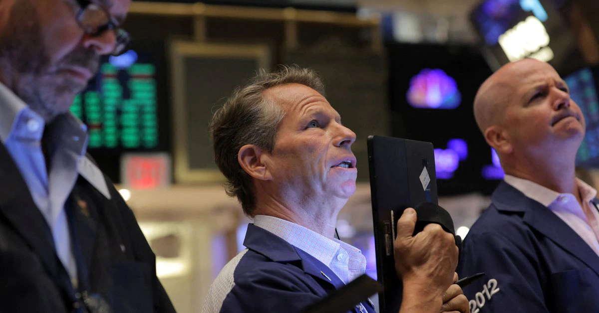 Rajd na Wall Street podnosi Nasdaq o 20% z najniższego poziomu, ponieważ obawy o inflację ustępują