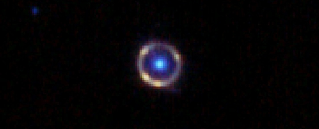 Webb uchwycił prawie idealny pierścień Einsteina oddalony o 12 miliardów lat świetlnych: ScienceAlert