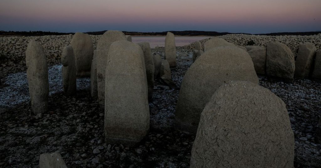 „Hiszpański Stonehenge” wyłania się z tamy dotkniętej suszą