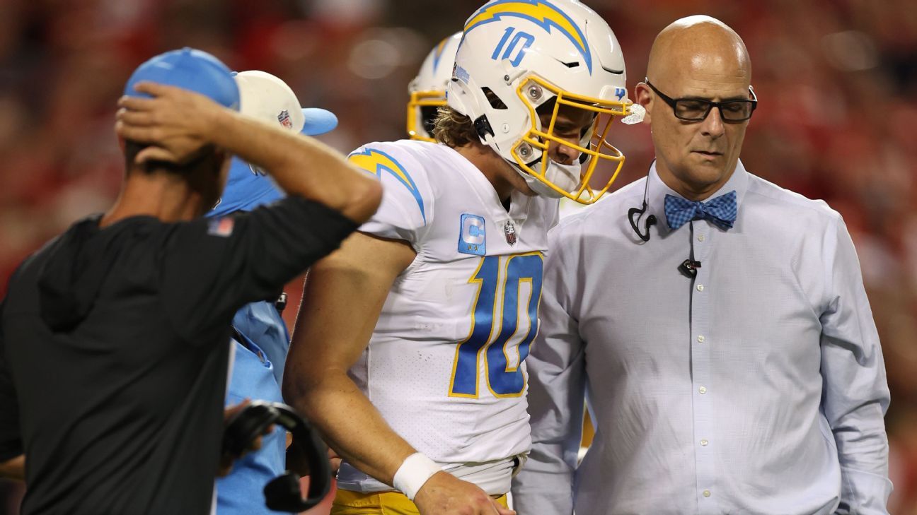 Dzień po dniu Justin Herbert QB „czuje się bardziej komfortowo”, mówi trener Los Angeles Chargers, Brandon Staley