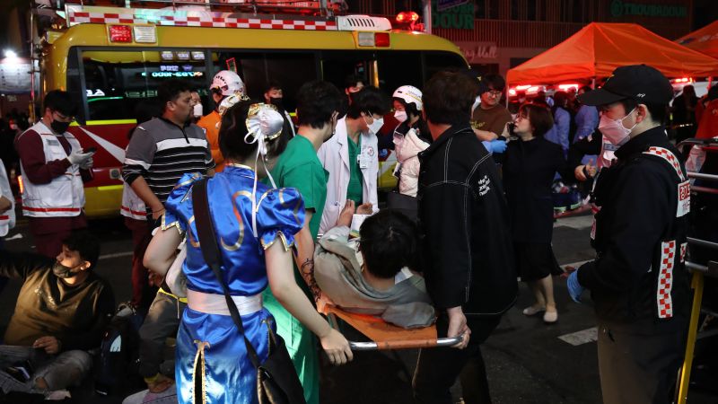 Aktualizacje na żywo: Co najmniej 151 zabitych w incydencie Halloween w Seulu