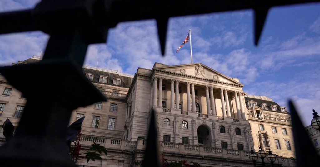 Ceny funta szterlinga i obligacji rosną, gdy Jeremy Hunt przyspiesza swoje plany podatkowe