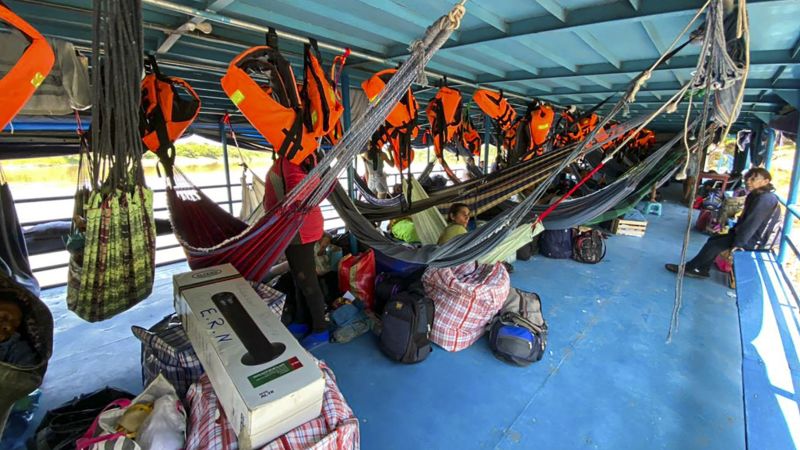 Protest Peru w związku z wyciekiem ropy: turyści przetrzymywani jako zakładnicy przez tubylczą grupę uwolnieni, mówi urzędnik
