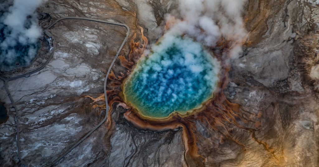 Nowe badanie wykazało, że superwulkan Yellowstone zawiera więcej magmy